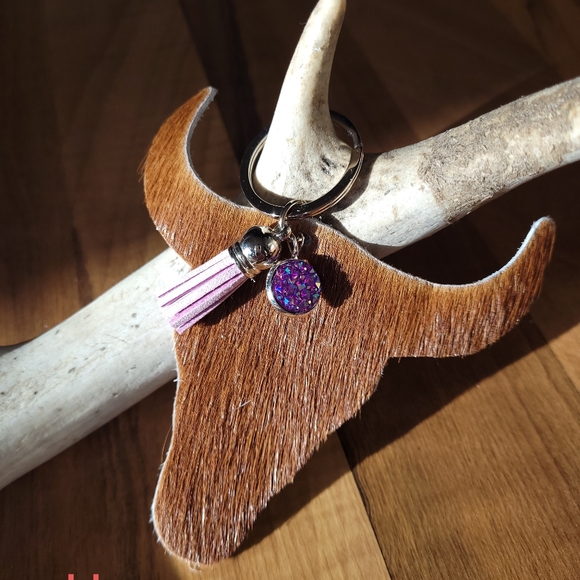 Accessories - Cowhide keychain